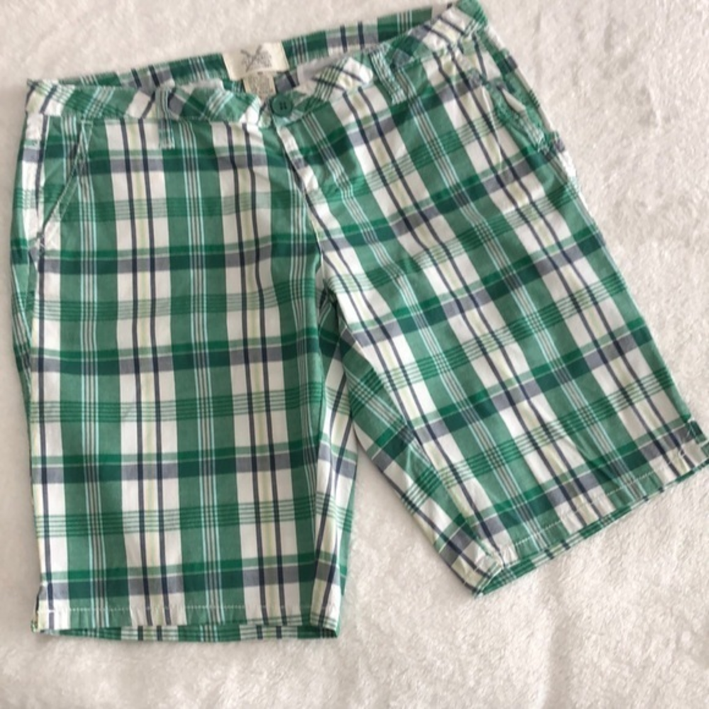 Ocean Drive‎ Athletics || Green White Plaid Bermuda Low Rise Shorts